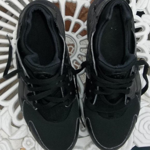 Nike Air Huarache Shoes Size 7Y Worn 4 times Great Clean Like New Condition - Picture 10 of 10